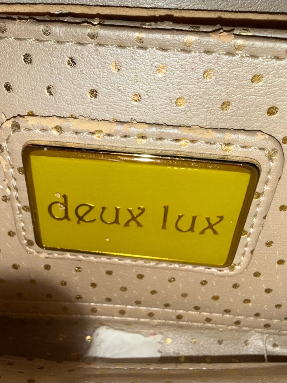 Deux Lux zip around